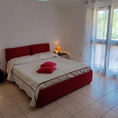 Grazioso E Confortevole Attico, Costa Sud-ovest Apartament
