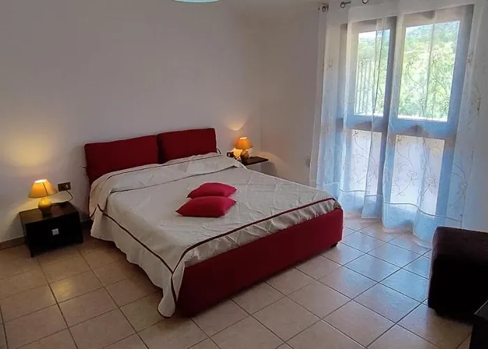 Grazioso E Confortevole Attico, Costa Sud-ovest Apartament