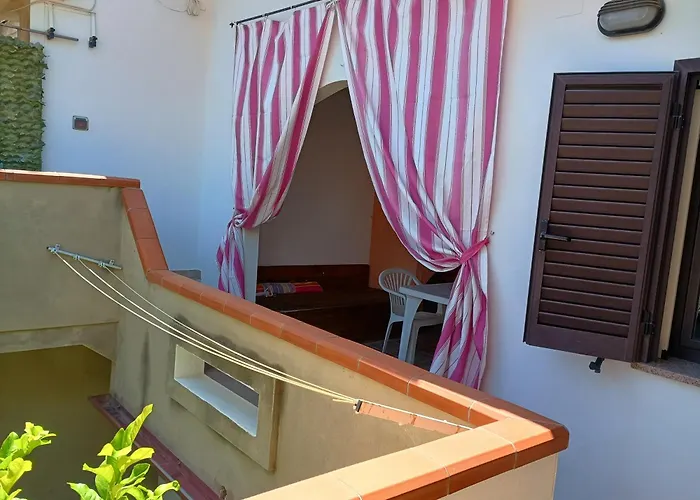 Apartment Grazioso E Confortevole Attico, Costa Sud-ovest *